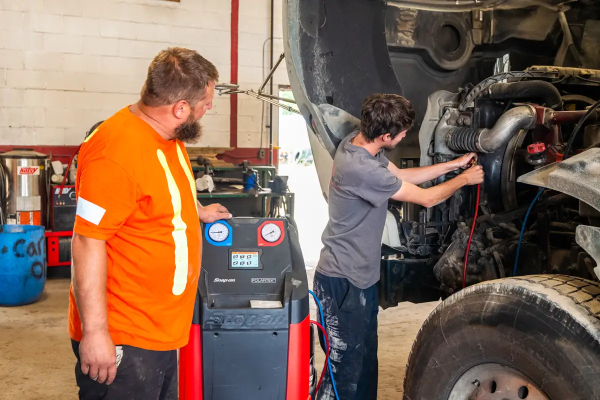 Truck A/C Repair Services in Windsor, ON OMTS